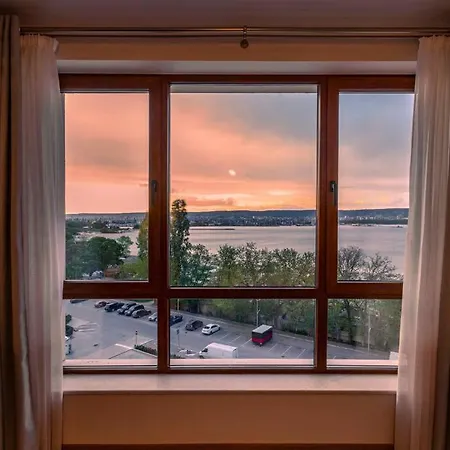 Marina Apartment-2bdr At South Bay Complex 瓦爾納