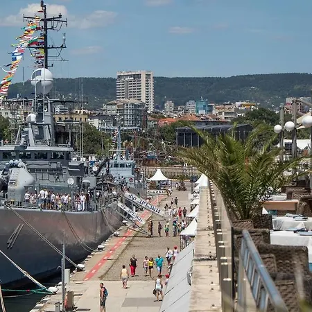 公寓 Marina Apartment-2bdr At South Bay Complex *