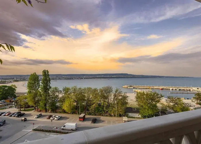 Appartamento Marina Apartment-2bdr At South Bay Complex *