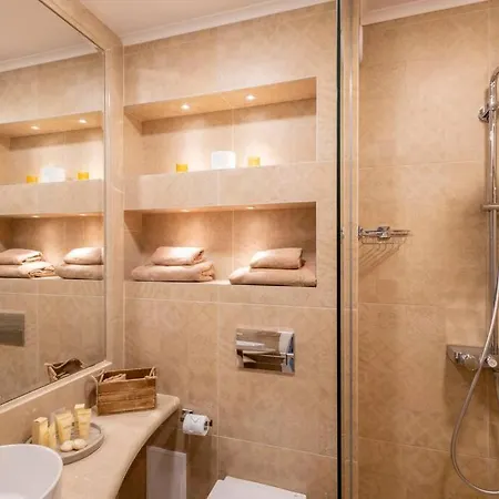 Marina Apartment-2bdr At South Bay Complex * וארנה